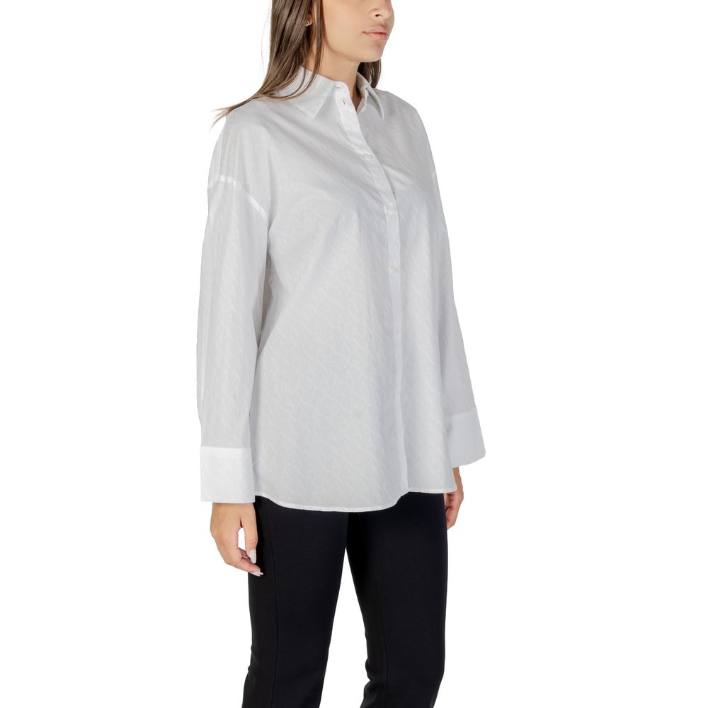 Shirt by Armani Exchange for women in cotton white, featuring a nuanced and nuanced for a sophisticated finish.