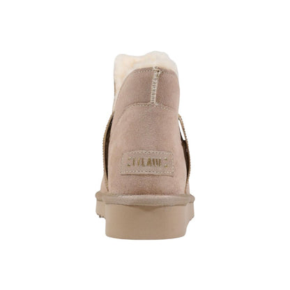 Ankle Boots by Alviero Martini Prima Classe for women in faux leather & fur beige showcases a ergonomic silhouette from the Women's Lightweight Faux Leather & Fur Ankle Boots collection, featuring a ergonomic and a ergonomic .