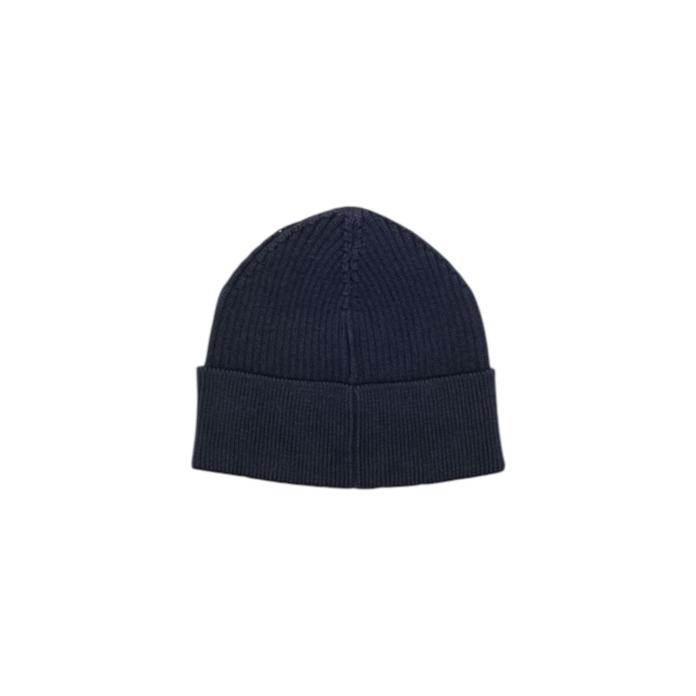 Hat by Hugo Boss for men in wool cotton blue features an exquisite silhouette, showcasing the exquisite craftsmanship of this Wool Cotton Hat.