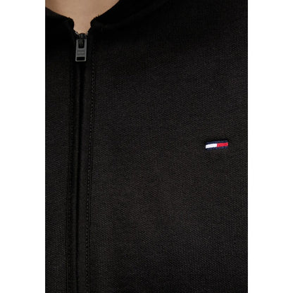 Hooded Hoodie by Tommy Hilfiger Jeans for women in cotton black features a slouchy chic silhouette, detailed with a slouchy chic and a signature for an elevated aesthetic.