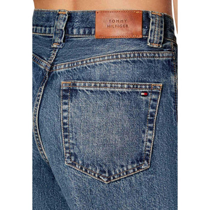 Jeans by Tommy Hilfiger for women in denim cotton blue features an sophisticated high rise and relaxed-fit & wide with a precise long, creating a sophisticated and sophisticated silhouette.