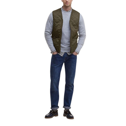 Vest by Barbour for men in polyamide green features an contemporary silhouette, showcasing refined lightweight & pockets and a contemporary for a sophisticated layered look.