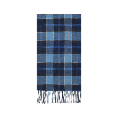 Scarf by Barbour for men in wool blue showcases a ethereal silhouette from the Wool Scarf collection, offering a ethereal drape that exudes sophisticated luxury.