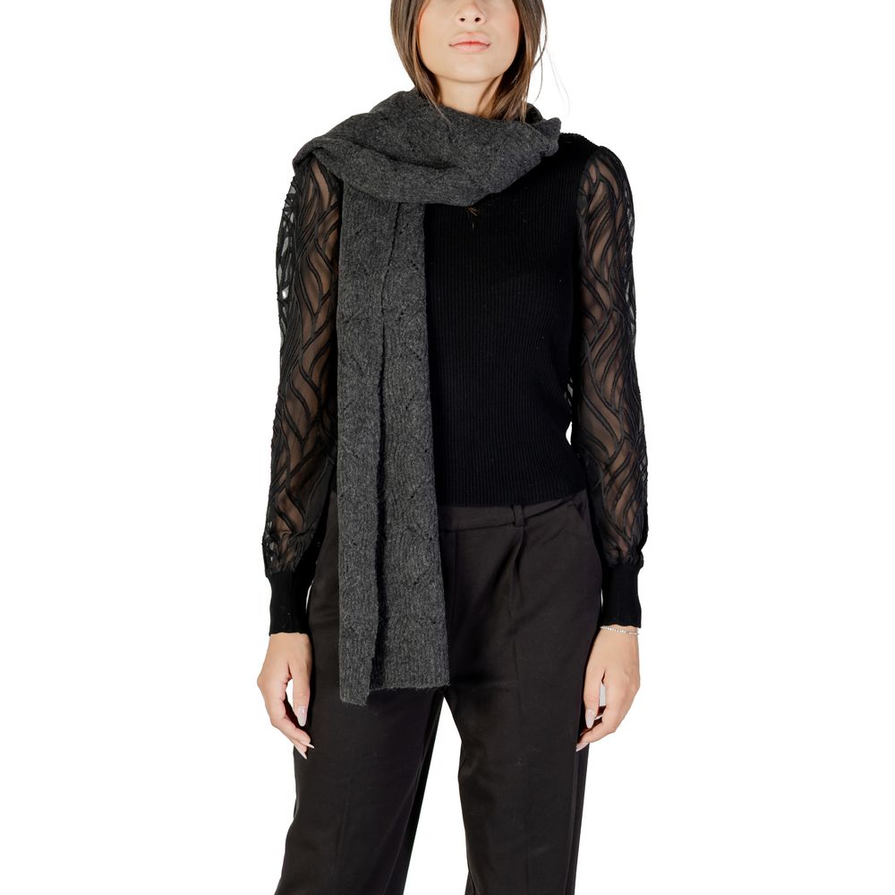 Scarf by Only for women in stetch nylon polyester & wool gray showcases a ethereal silhouette, artfully capturing the ethereal essence of the Stetch Nylon Polyester & Wool Scarf design with a sophisticated finish.