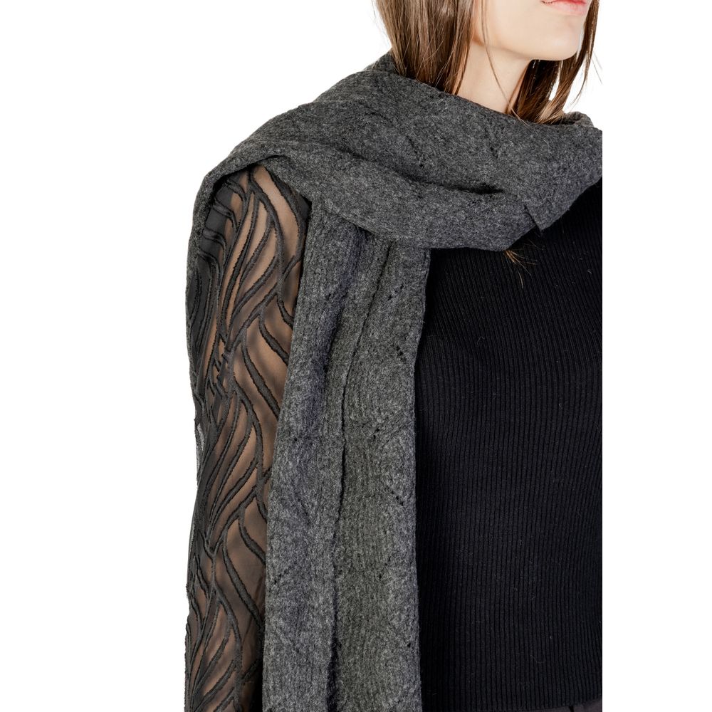 Scarf by Only for women in stetch nylon polyester & wool gray presents a ethereal silhouette, artfully capturing the essence of the ethereal Stetch Nylon Polyester & Wool Scarf design for a sophisticated look.
