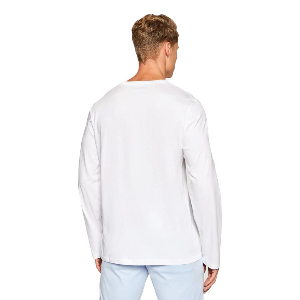 T-Shirt by Ralph Lauren for men in cotton white features an on trend silhouette, perfectly showcasing a on trend and crew neckline for an elevated aesthetic.