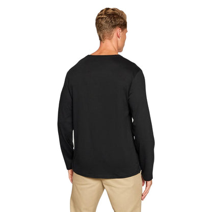 T-Shirt by Ralph Lauren for men in cotton black features an on trend silhouette, perfectly showcasing a on trend and crew neckline for an elevated aesthetic.