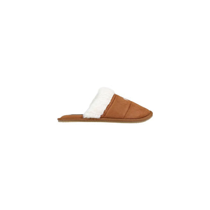 Slip-On Slippers by Ralph Lauren for women in plush brown features an effortlessly elegant silhouette, showcasing the Women's Lightweight Plush Slip-On Slippers design with an effortlessly elegant and a for a effortlessly elegant look.