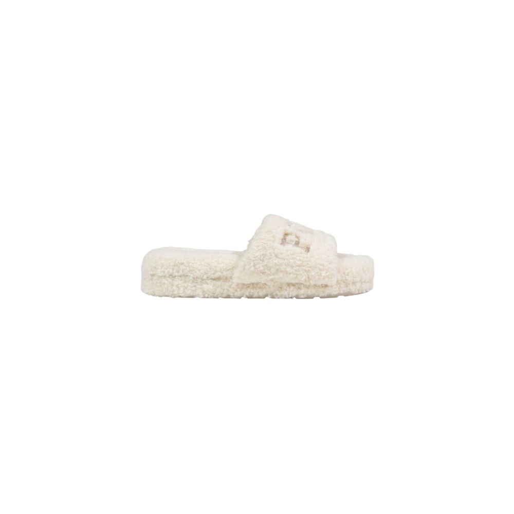 Platform Slippers by Ralph Lauren for women in textile cream features an effortlessly elegant silhouette, showcasing the Women's Textile Platform Slippers design with an effortlessly elegant platform and a for a effortlessly elegant look.