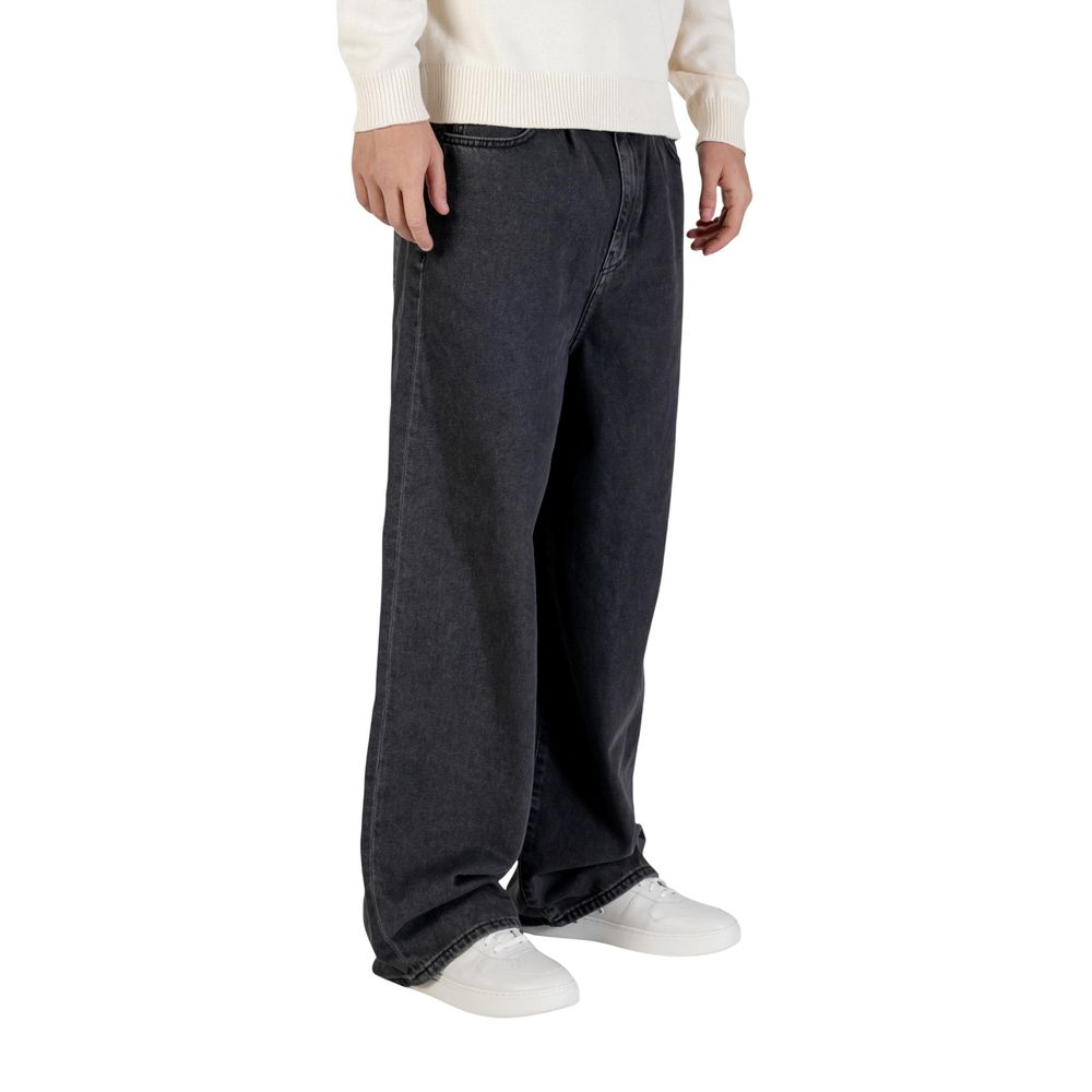 Jeans by Only & Sons for men in beaver hair & denim cotton black & natural presents a tailored silhouette, showcasing a tailored relaxed-fit & regular-fit and long cut with a refined for a truly tailored aesthetic.
