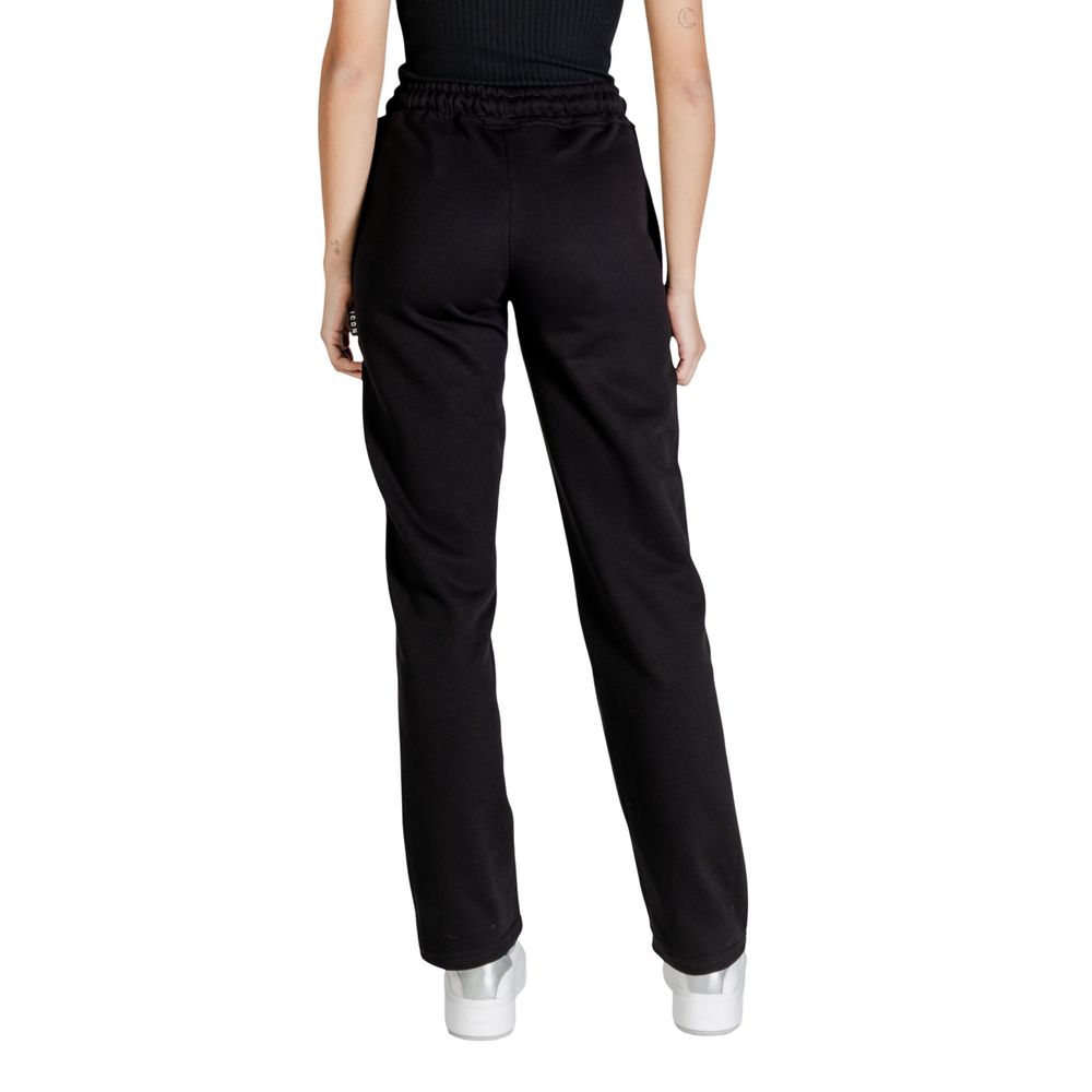 Activewear Jogger Pants by Icon for women in cotton polyester black features an kinetic regular-fit and long with a , showcasing high-performance for an kinetic look.