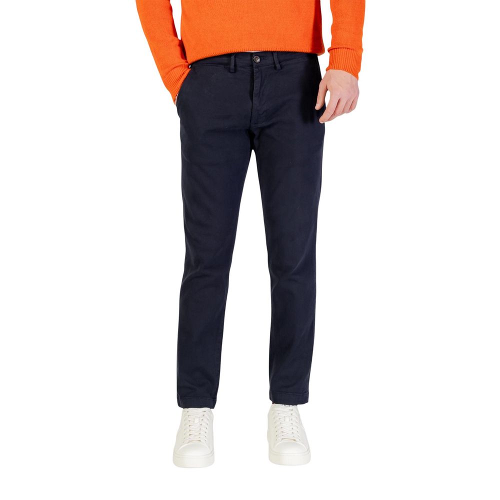 Trousers by Borghese for men in stretch cotton blue features a sculptural silhouette, showcasing a sculptural skinny & regular-fit and long with a sophisticated for a sculptural finish.