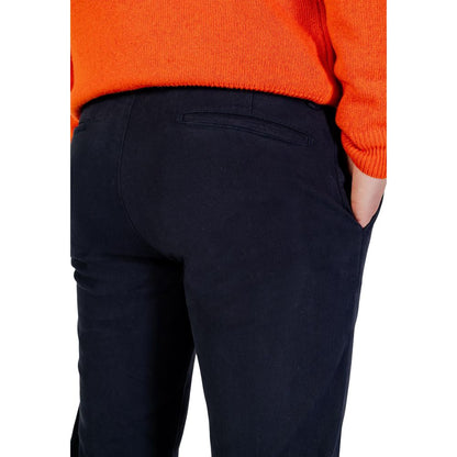 Trousers by Borghese for men in stretch cotton blue features a tailored silhouette with a tailored skinny & regular-fit, defined by its long and a sophisticated .