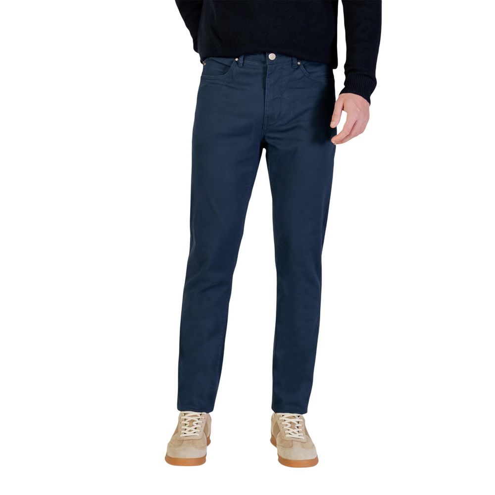 Trousers by Borghese for men in stretch cotton blue features a artisanal silhouette, showcasing a sophisticated skinny & regular-fit with a long and for a artisanal finish.