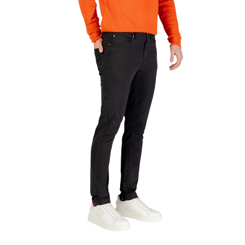 Trousers by Borghese for men in stretch cotton gray features a tailored silhouette with a tailored skinny & regular-fit, defined by its long and a sophisticated .