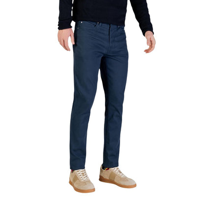 Trousers by Borghese for men in stretch cotton blue presents a smart silhouette, meticulously detailed with a smart skinny & regular-fit, a smart long, and a smart .