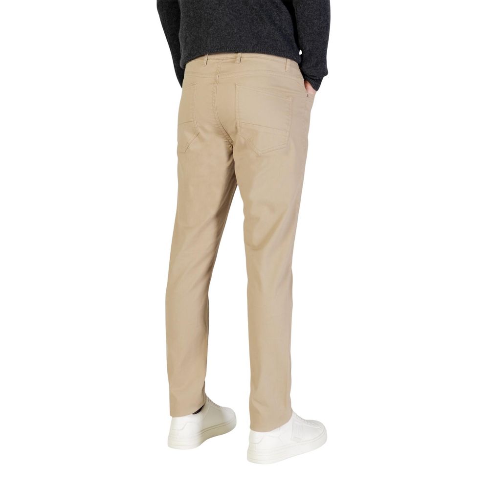 Trousers by Borghese for men in stretch cotton beige features a artisanal silhouette, showcasing a sophisticated skinny & regular-fit with a long and for a artisanal finish.