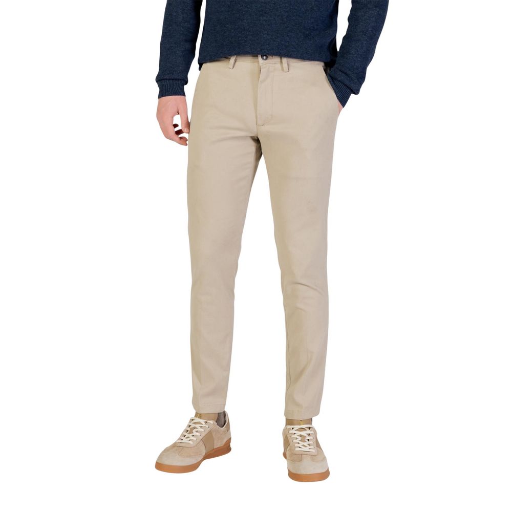 Trousers by Borghese for men in stretch cotton beige features a sculptural silhouette, showcasing a sculptural skinny & regular-fit and long with a sophisticated for a sculptural finish.