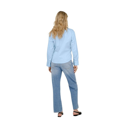 Shirt by Jacqueline De Yong for women in cotton blue presents a discerning silhouette, showcasing a sophisticated and for a truly discerning finish.