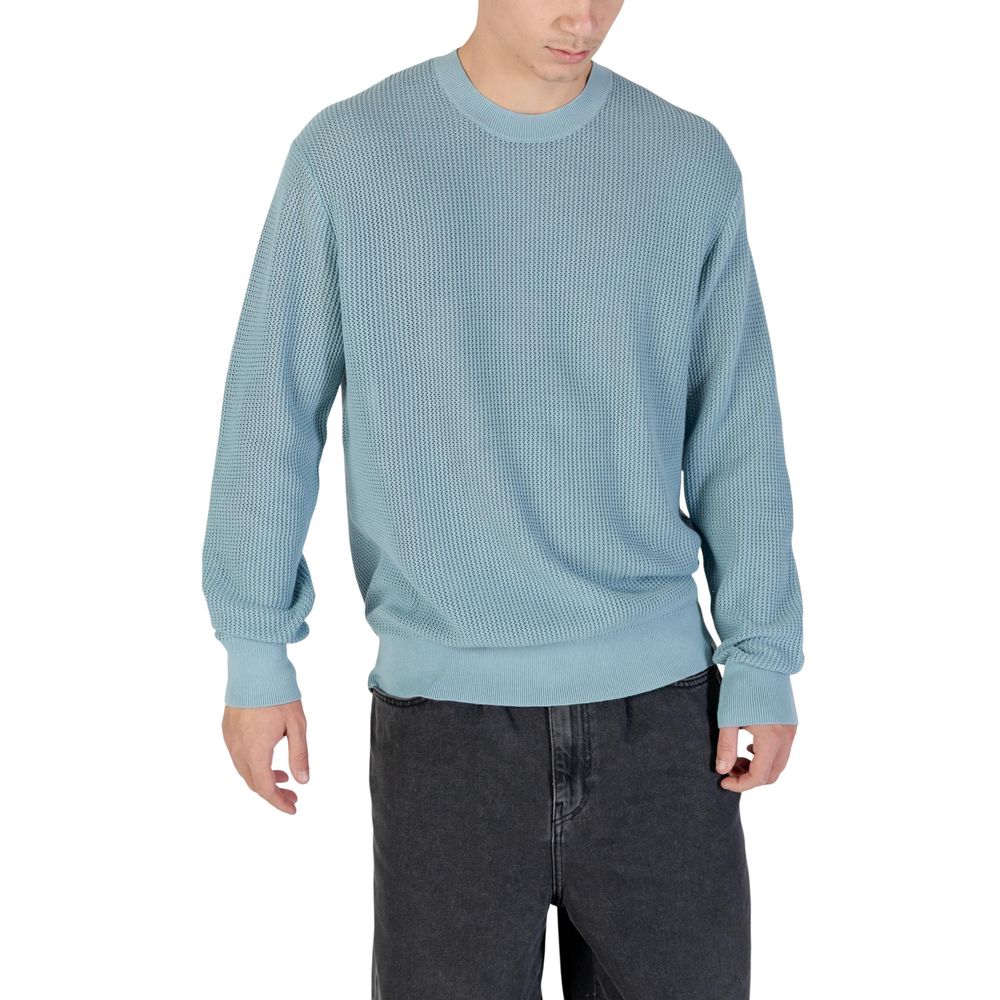 Sweatshirt by Calvin Klein Jeans for men in cotton & polyester blue features an enviable silhouette, showcasing a premium and refined for a truly enviable finish.