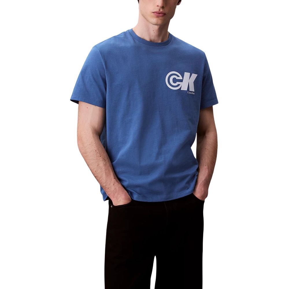 T-Shirt by Calvin Klein Jeans for men in cotton blue showcases a dramatic silhouette, elegantly detailed with a dramatic and short-sleeve for a truly dramatic finish.