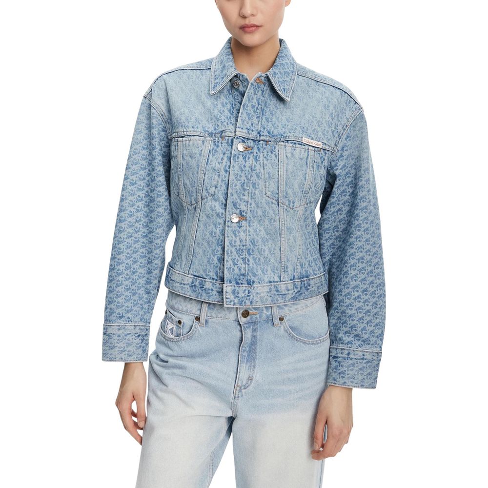 Jacket by Calvin Klein Jeans for women in denim cotton light-blue showcases a contemporary silhouette, detailed with a contemporary shirt-collar neckline and premium pockets for a sophisticated finish.