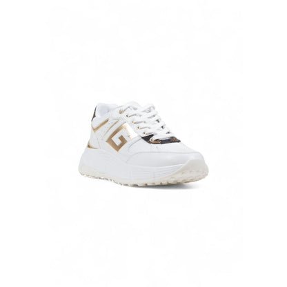 Sneakers by Guess for women in polyester polyurethan & polyethylene white presents a sumptuous silhouette, artfully capturing the essence of the Women's Lightweight Casual Polyester Polyurethan & Polyethylene Sneakers with its sumptuous casual style design.