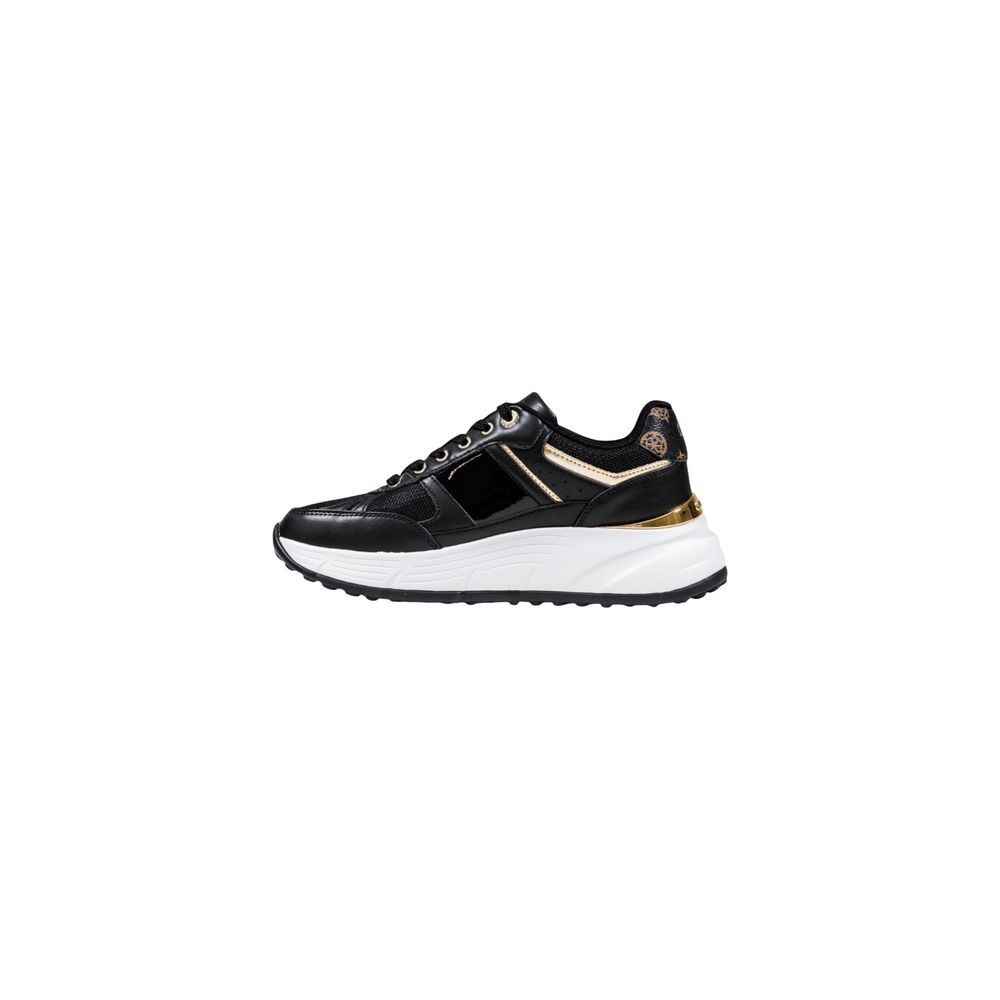 Sneakers by Guess for women in polyester polyurethan & polyethylene black features an sumptuous design from the Women's Lightweight Casual Polyester Polyurethan & Polyethylene Sneakers collection, highlighting a sumptuous casual style for a premium, high-fashion look.