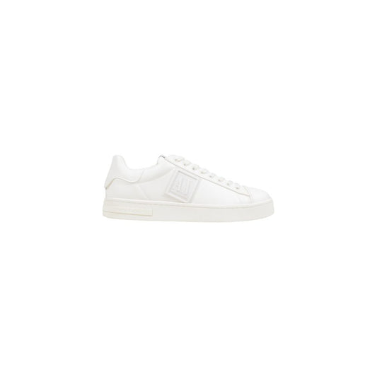 Sneakers by Armani Exchange for men in polyester white presents a sumptuous silhouette, artfully capturing the essence of the Men's Lightweight Low-Top Casual Polyester Sneakers with its sumptuous low-top casual style design.