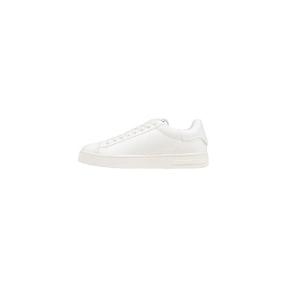 Sneakers by Armani Exchange for men in polyester white presents a sumptuous silhouette from the Men's Lightweight Low-Top Casual Polyester Sneakers collection, showcasing a sumptuous low-top casual style for an elevated aesthetic.