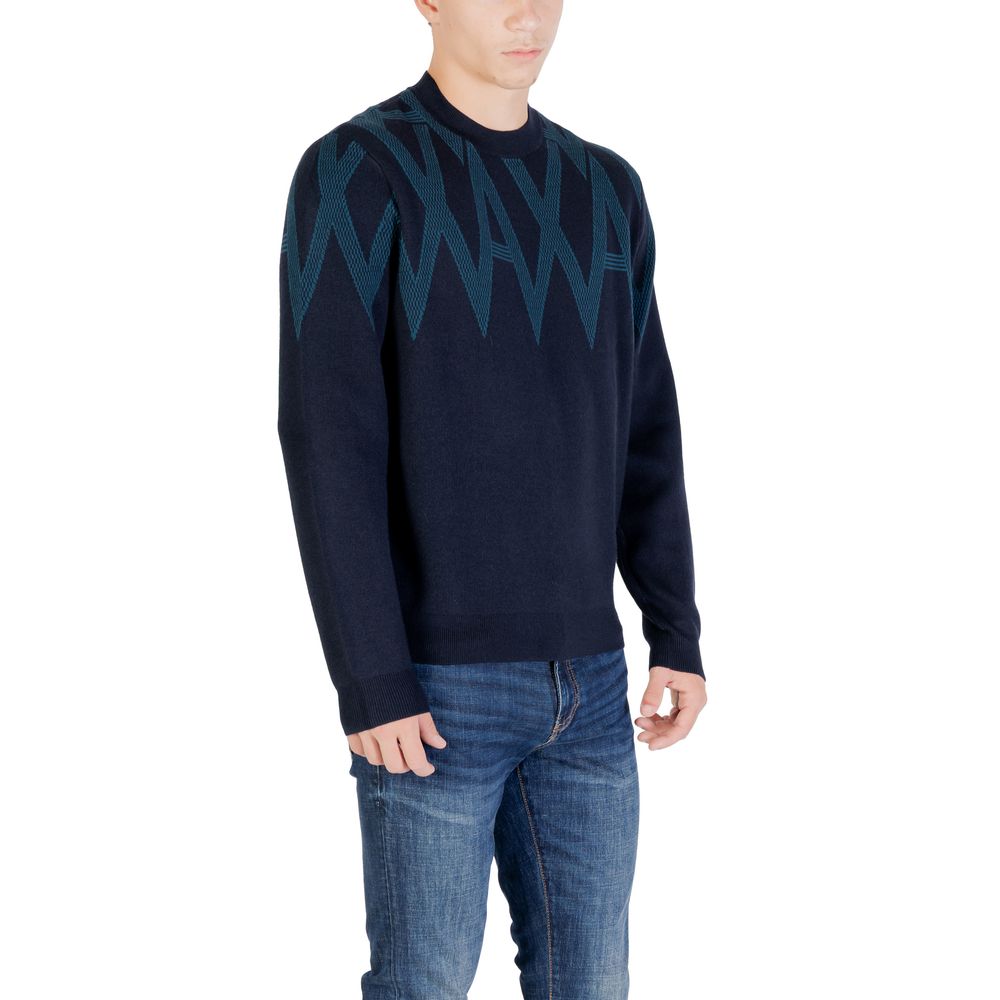 Sweatshirt by Armani Exchange for men in cotton & marabou wool black features an enviable silhouette, showcasing a premium and refined crew neckline for a truly enviable finish.