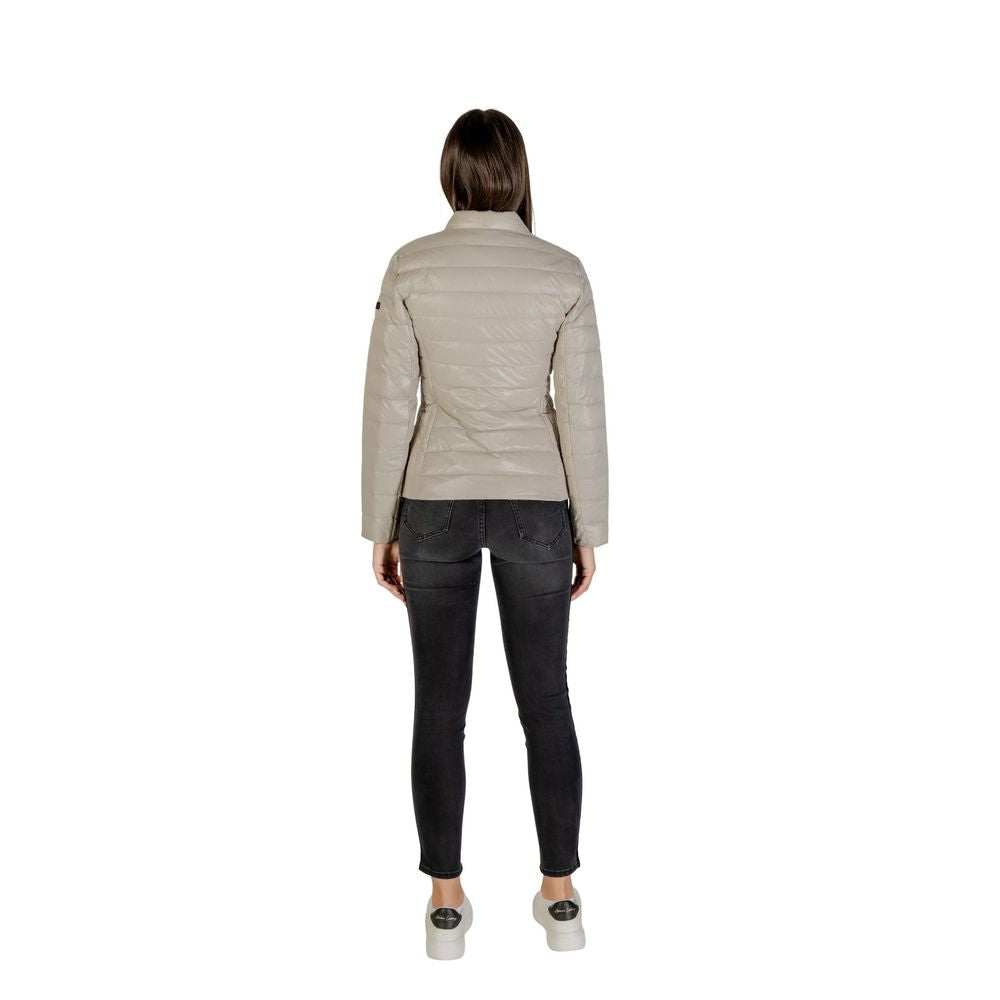 Overcoat by Armani Exchange for women in polyamide beige features a cosy chic silhouette, artfully detailed with a sophisticated and premium lightweight, pockets & insulated for a cosy chic finish.
