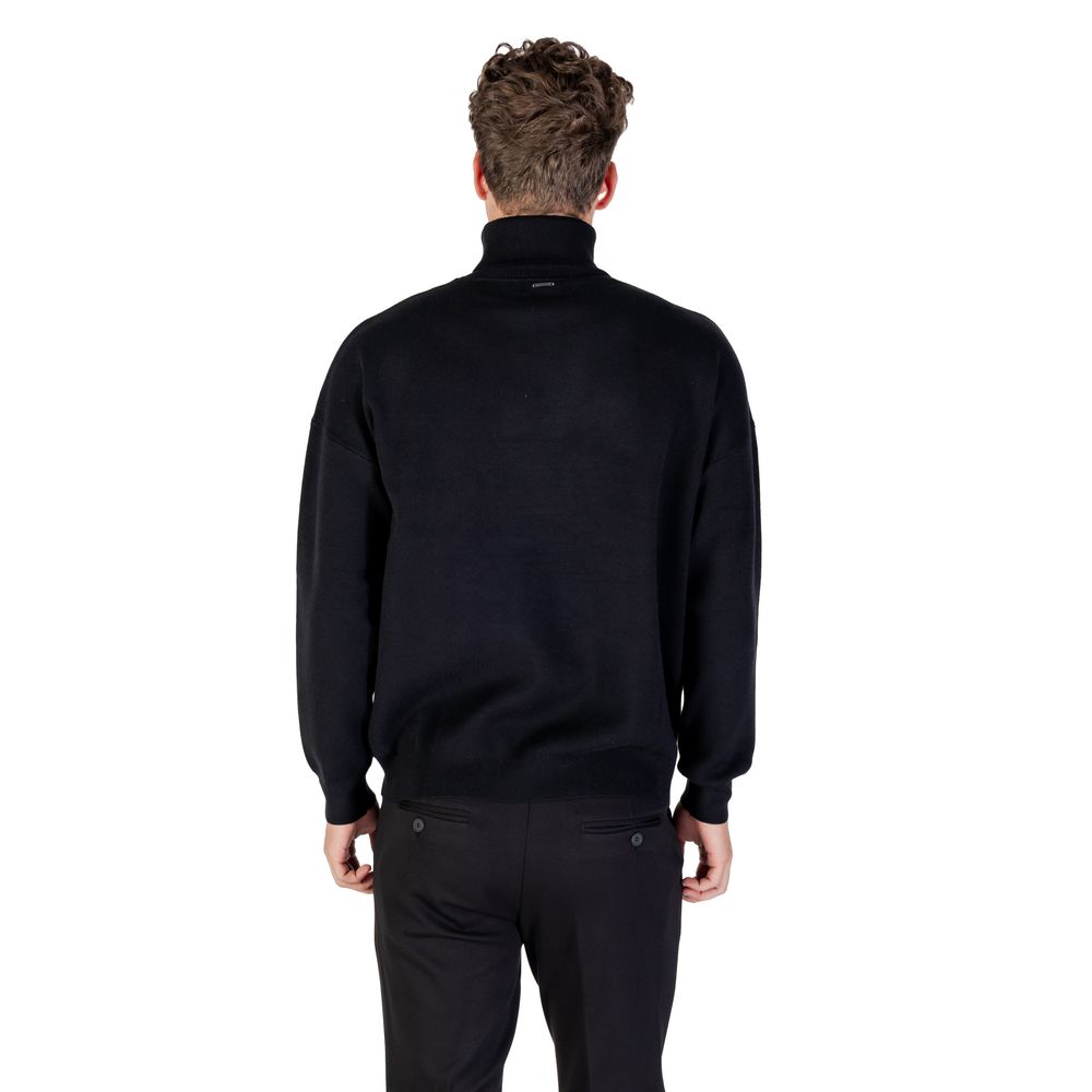 Sweatshirt by Antony Morato for men in polyamide polester viscose black features an provocated silhouette, detailed with a provocated and a refined high-neck neckline for a sophisticated aesthetic.
