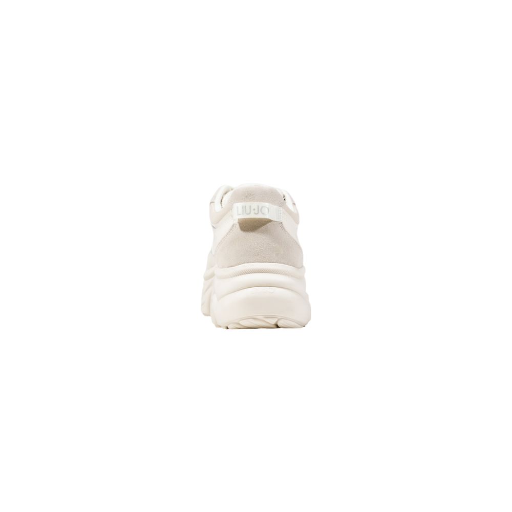 Sneakers by Liu Jo for women in faux leather white features a sumptuous design, perfectly showcasing the sumptuous casual style of this Women's Casual Faux Leather Sneakers.