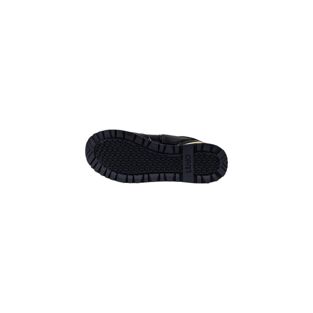 Sneakers by Liu Jo for women in leather black presents a sumptuous silhouette, artfully capturing the essence of the Women's Casual Leather Sneakers with its sumptuous casual style design.