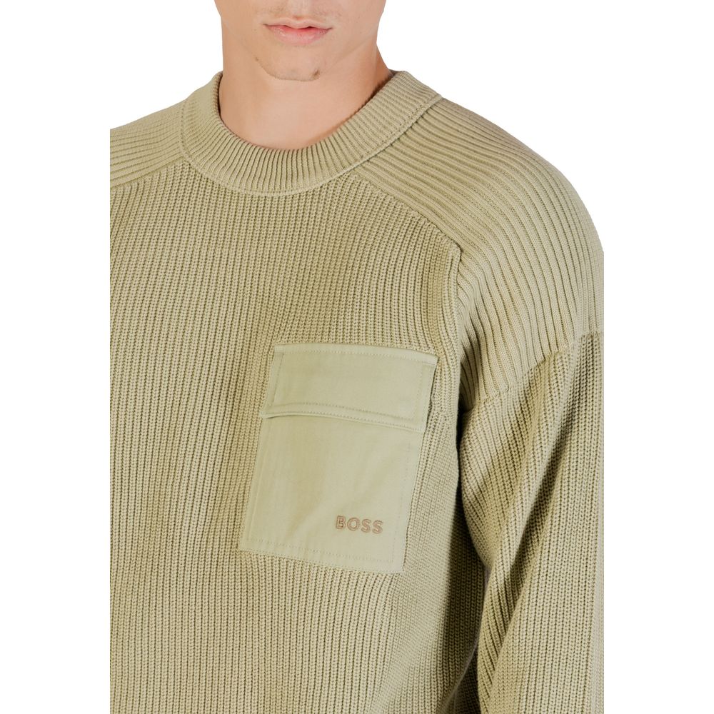 Sweatshirt by Hugo Boss for men in cotton green features a unrivaled silhouette with a refined round crew neckline and unrivaled detailing for a sophisticated look.