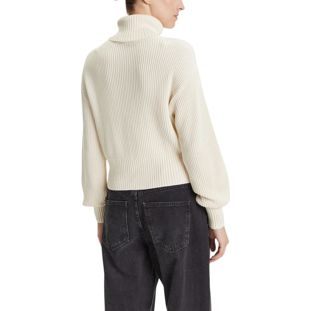 Sweatshirt by Calvin Klein Jeans for women in cotton beige features an exquisite silhouette, showcasing and turtle neckline details for a exquisite look.