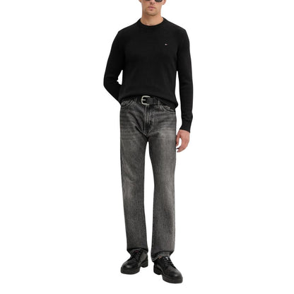 Sweatshirt by Tommy Hilfiger Jeans for men in organic cotton black & natural showcases a slouchy chic silhouette, artfully detailed with a slouchy chic crew neckline and for a slouchy chic finish.