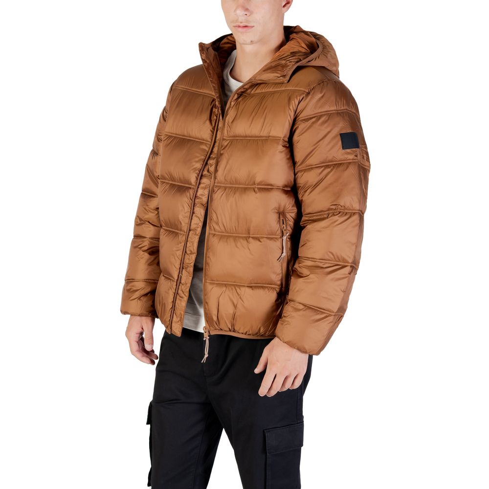 Hooded Overcoat by Tommy Hilfiger Jeans for men in polyamide brown presents a luxurious silhouette, showcasing a luxurious hooded neckline and sophisticated thermal, lightweight, pockets, hooded & insulated for a premium, luxurious look.