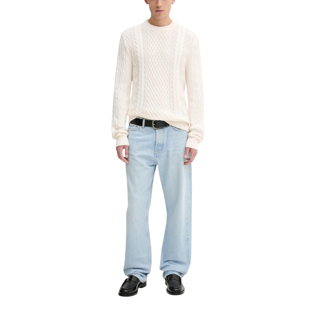 Sweatshirt by Tommy Hilfiger Jeans for men in cotton cream presents a smart casual silhouette, featuring a smart casual crew neckline and for a sophisticated look.