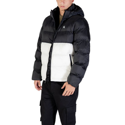 Hooded Overcoat by Calvin Klein Jeans for men in nylon cream features a cosy chic silhouette, artfully detailed with a sophisticated and premium pockets, hooded & insulated for a cosy chic finish.