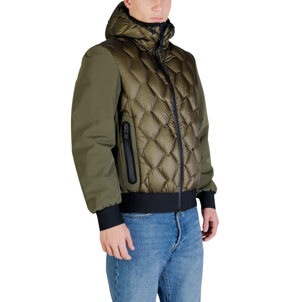 Hooded Overcoat by Peuterey for men in polyamide showcases a architectural silhouette, artfully detailed with a distinctive hooded neckline and functional pockets, hooded & insulated for a architectural finish.