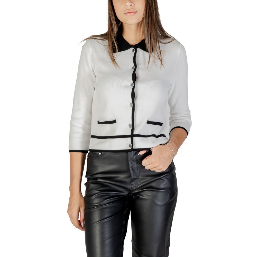 Sweatshirt by Morgan De Toi for women in polyamide viscose black & white features a unrivaled silhouette with a refined and unrivaled detailing for a sophisticated look.
