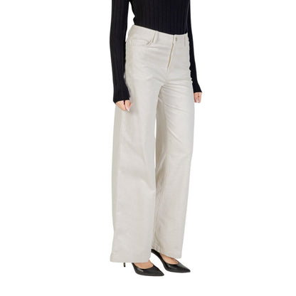 Trousers by Liu Jo for women in stretch polyester cotton beige features an on trend silhouette, showcasing a sophisticated wide with a long and for an on trend finish.