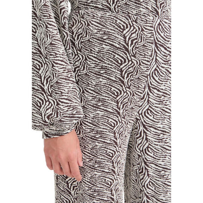 Trousers by ICHI for women in stretch polyester cotton animal & brown presents a smart silhouette, meticulously detailed with a smart wide, a smart long, and a smart high rise.