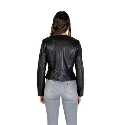 Jacket by Jacqueline De Yong for women in polyester polyurethane faux leather black showcases a contemporary silhouette, detailed with a contemporary and premium for a sophisticated finish.