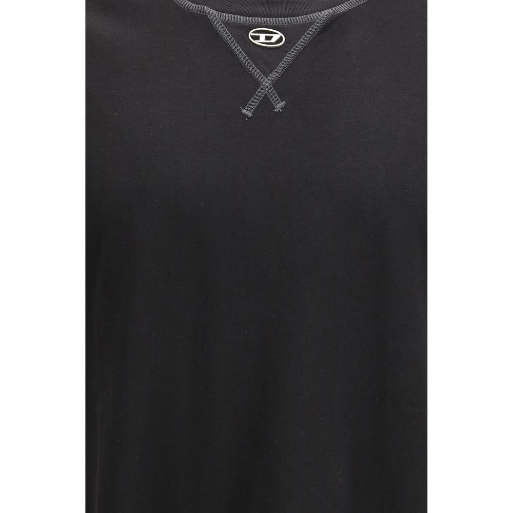 Activewear T-Shirt by Diesel for men in organic cotton black features a versatile silhouette, showcasing a versatile and detailed with high-performance for a premium look.