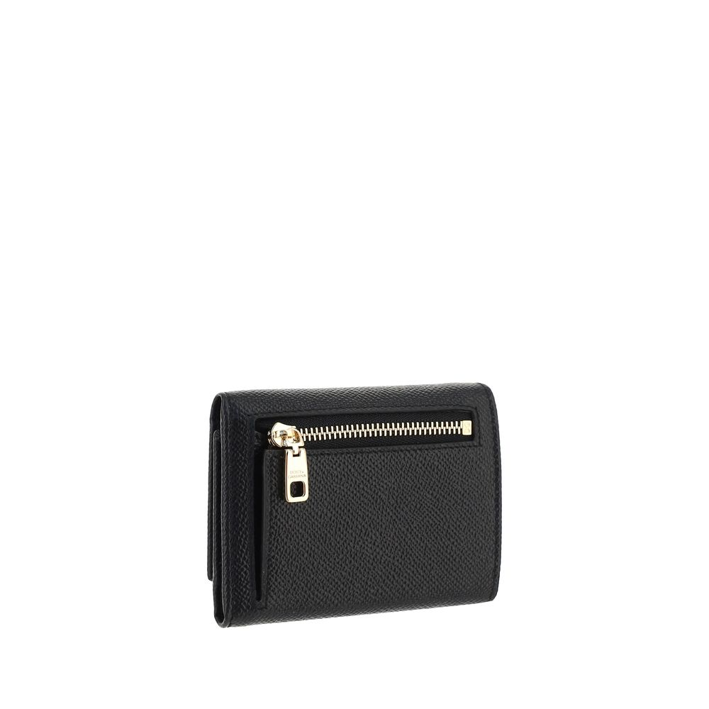 Cardholder Wallet by Dolce & Gabbana for women in bos taurus calfskin leather black presents a refined silhouette, artfully capturing the essence of the Bos Taurus Calfskin Leather Cardholder Wallet design with sophisticated card-organization for a refined look.