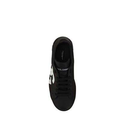 Sneakers by Dolce & Gabbana for men in bos taurus calfskin leather black, signature & monogram features an timeless silhouette from the Men's Fashion Bos Taurus Calfskin Leather Sneakers collection, showcasing a signature fashion style with an timeless finish.