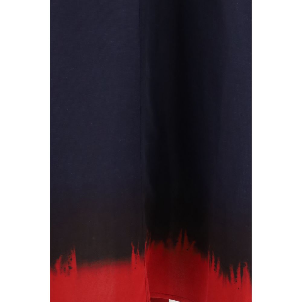 Dress by Tory Burch for women in linen & viscose blue features an cute silhouette, detailed with a and that elegantly flows into a cute midi.